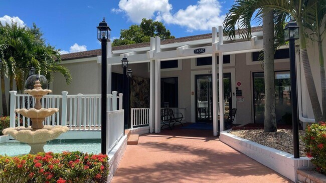 Building Photo - 14671 Bonaire Blvd