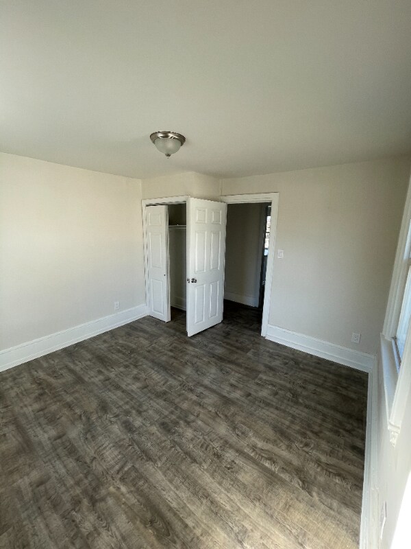 Building Photo - 116-118 S Main St