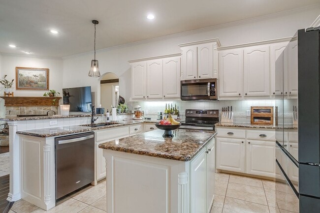 Building Photo - Beautiful 3 bed, 2 Bath Home in the Prestine Willow Park Village- Pool- Aledo ISD- 76008