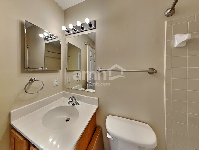 Building Photo - 7233 Hillmont Dr