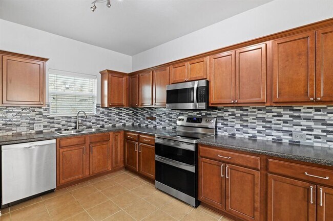 Building Photo - 1821 Indian Lodge Dr