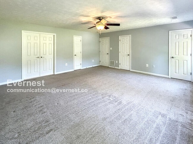 Building Photo - 94 Twin Hill Ln