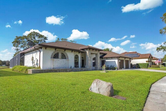 Building Photo - 16545 Majestic Ct