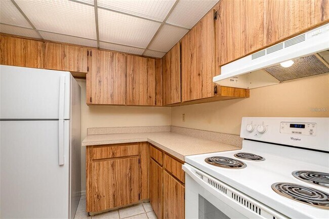 Building Photo - 120 Hibiscus Woods Ct