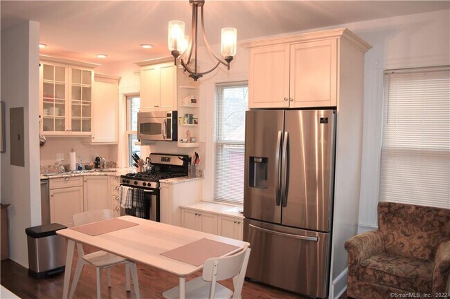 Building Photo - 119 Dwight St