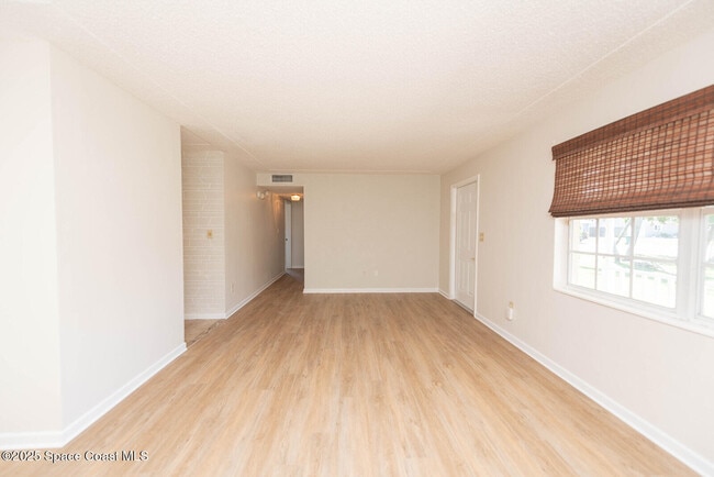 Building Photo - 222 Brian Dr