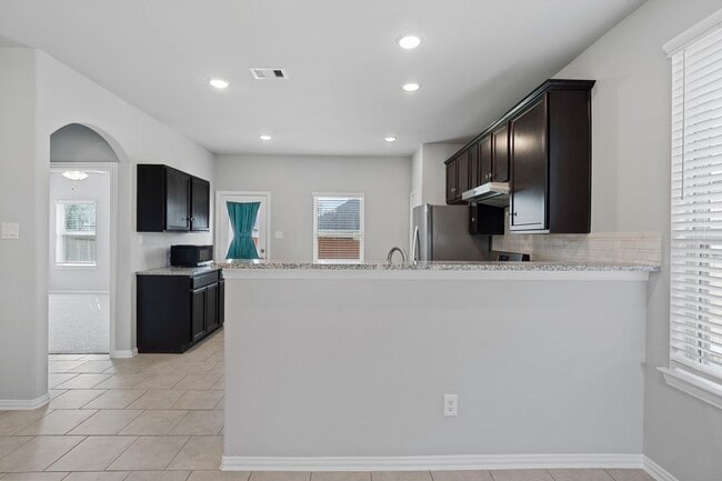 Building Photo - 31635 Heguy Pass