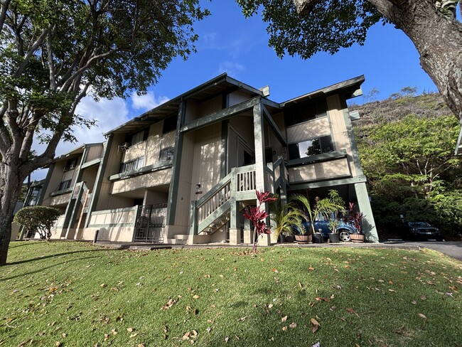 Building Photo - 500 Kawaihae St