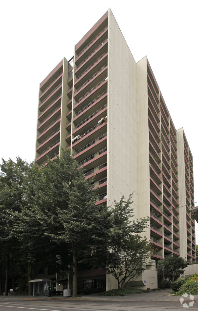 Building Photo - Rose Schnitzer Tower