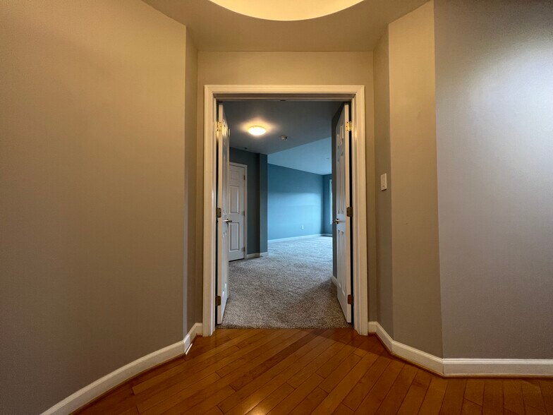 Entry to Primary BR - 4940 Old Main St