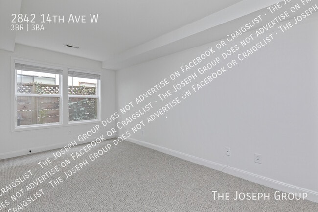 Building Photo - 2842 14th Ave W