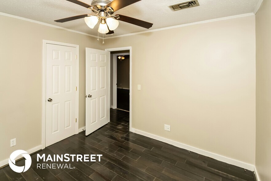 Building Photo - 1009 Timber Brook Cir