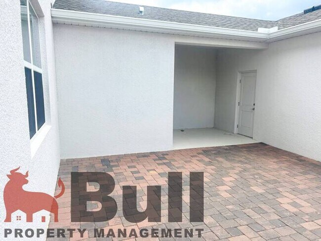 Building Photo - 6033 Blissful St