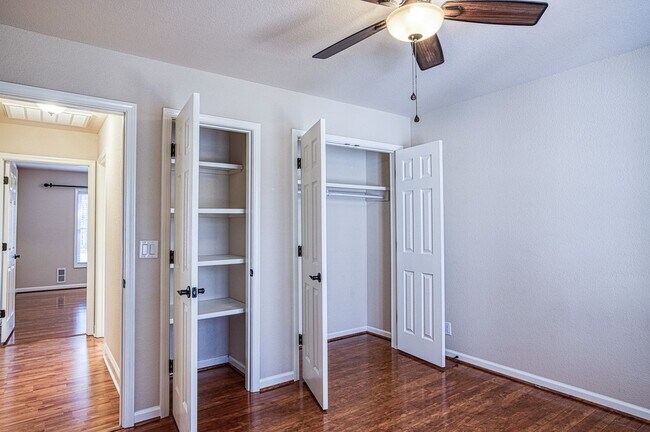 Building Photo - 16 Jubileo Ln