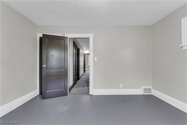 Building Photo - 1144 E 145th St