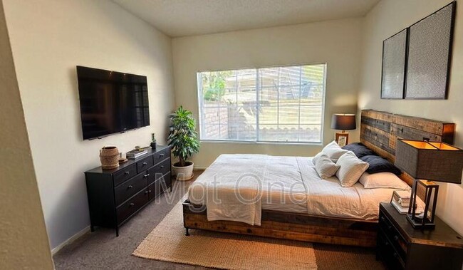 Building Photo - 18902 Canyon Hill Dr