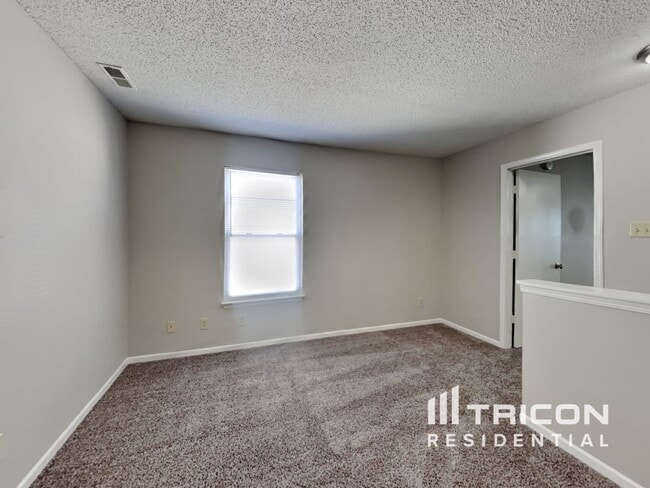 Building Photo - 2803 Redland Ln