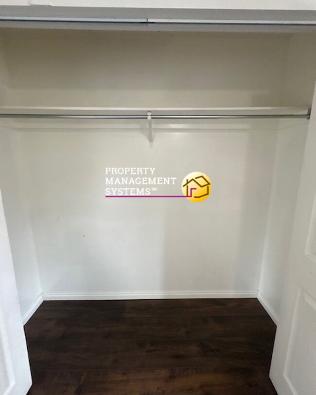 Building Photo - Lovely 3 Bedroom Rambler in West Jordan!