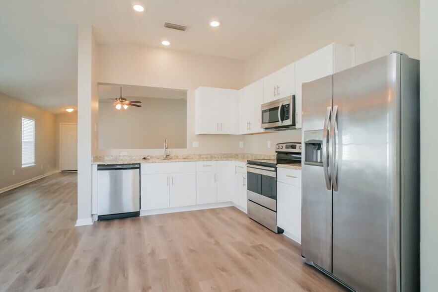 Building Photo - 409 Monet Ave