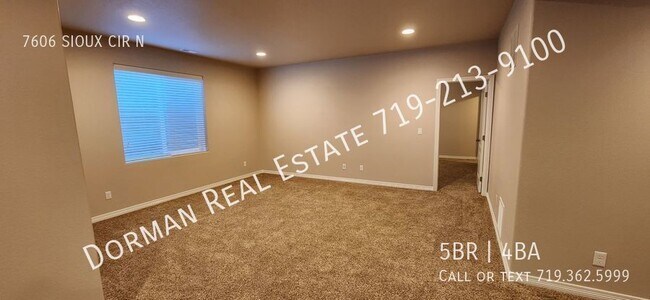 Building Photo - Single Family with Chef Kitchen