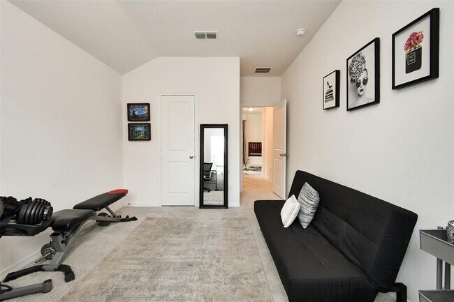 Building Photo - 8922 Stanley Oak Dr