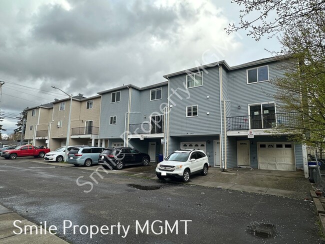 Building Photo - Condo