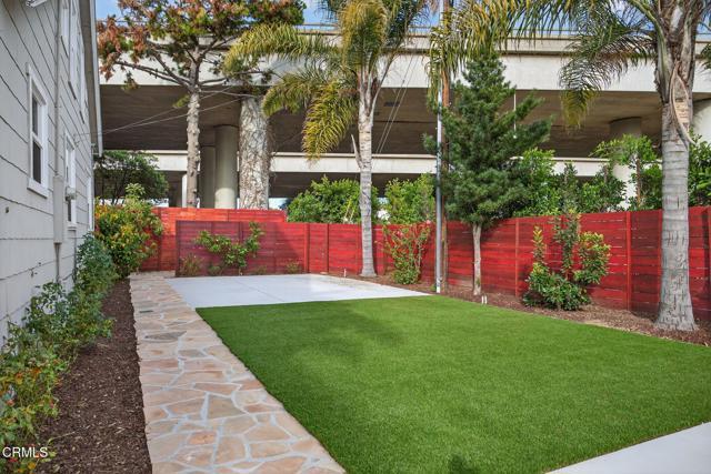 Building Photo - 201 S Olive St