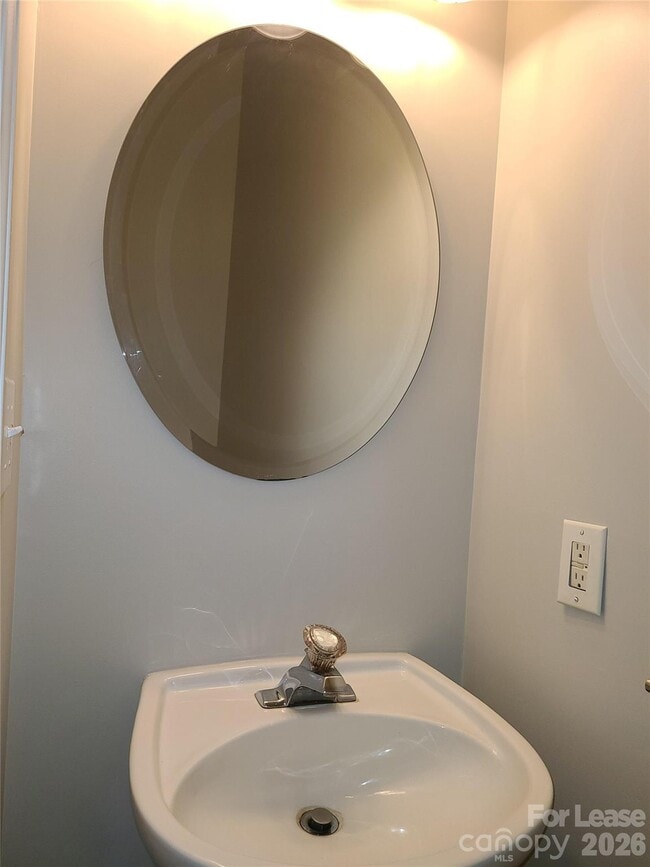 Building Photo - 9509 Mitchell Glen Dr