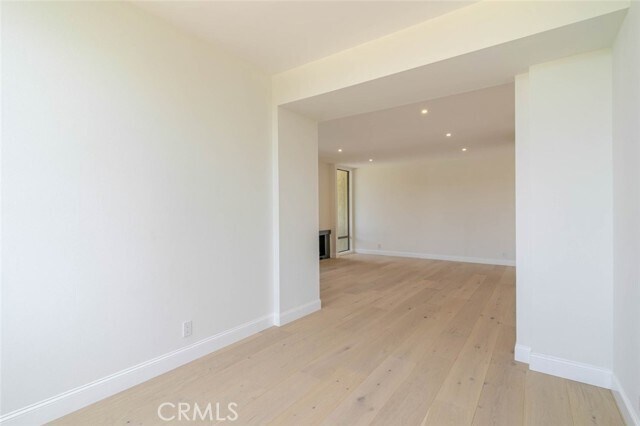 Building Photo - 1305 N Columbus Ave