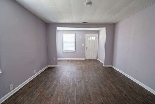 Building Photo - 431 Bussey Ave