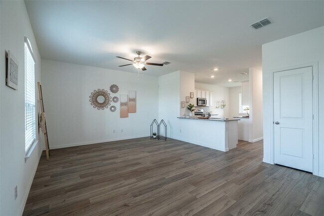 Building Photo - 3028 Howerton Dr