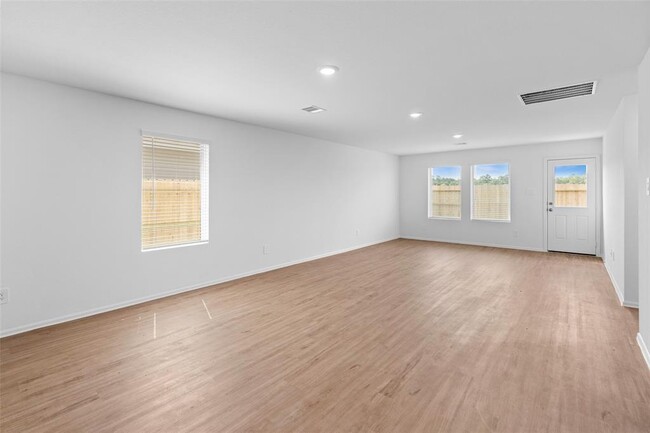 Building Photo - 2838 Via Augusta Dr