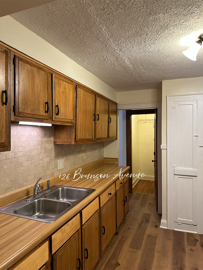 Building Photo - 126 Brunson Ave