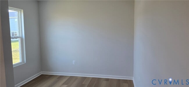 Building Photo - 325 Wilson Crk Dr