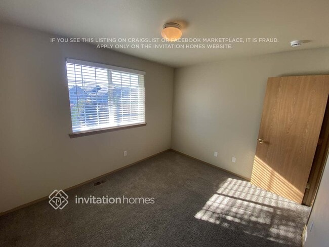 Building Photo - 17902 Panorama Blvd E