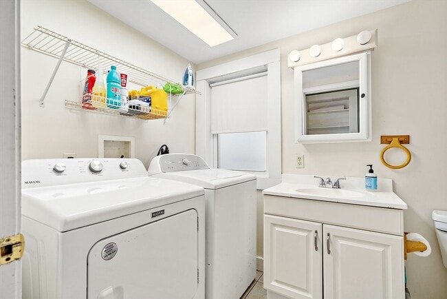 Building Photo - 78 Essex St