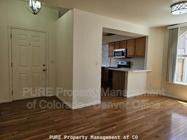 Building Photo - 1298 Braewood Ave