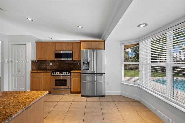 Building Photo - 14251 SW 152nd Pl