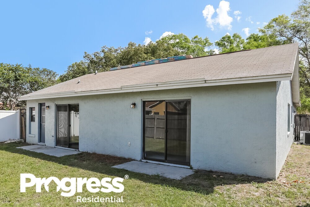 Building Photo - 1614 Bobolink Ln