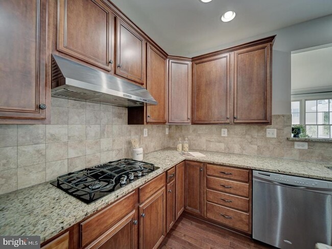 Building Photo - 43320 Barnstead Dr