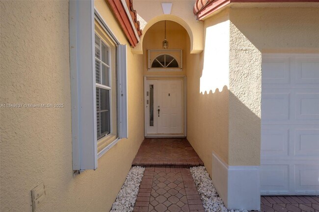 Building Photo - 10530 NW 52nd Terrace