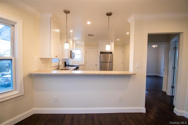 Building Photo - 3159 Milburn Ave