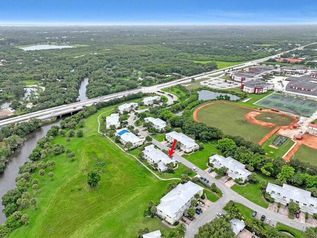 Building Photo - 2548 Creekside Dr