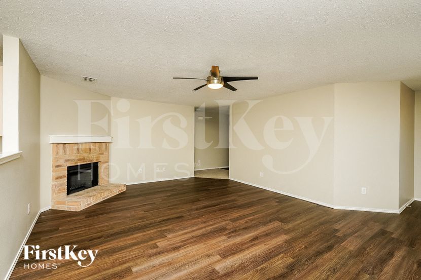 Building Photo - 508 Rocky Springs Dr