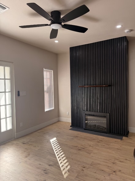 Building Photo - 1014 E McKinley St