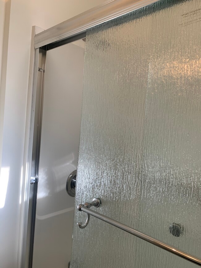 Bathroom # 2 - 1540 Moreland Ave