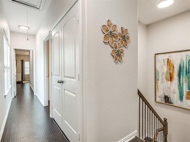 Building Photo - 1547 Cozy Dr