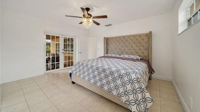 Building Photo - 4115 Madison St