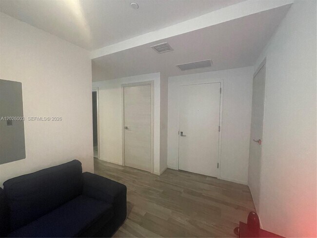 Building Photo - 801 S Miami Ave