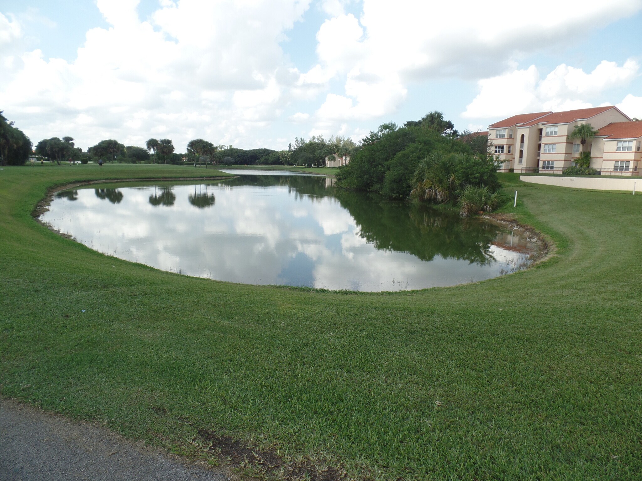 Building Photo - 3350 Pinewalk Dr N